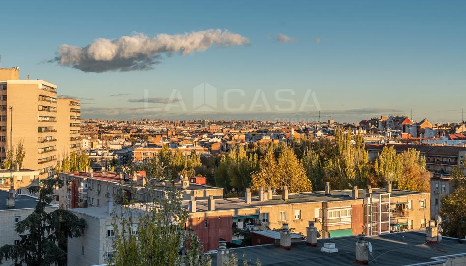 Photo 1 of Flat for sale in Calle de Cebreros, Lucero, Madrid