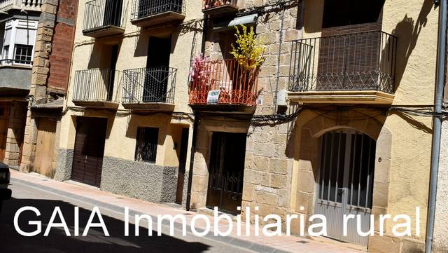 Casa adosada en Venta en Maella