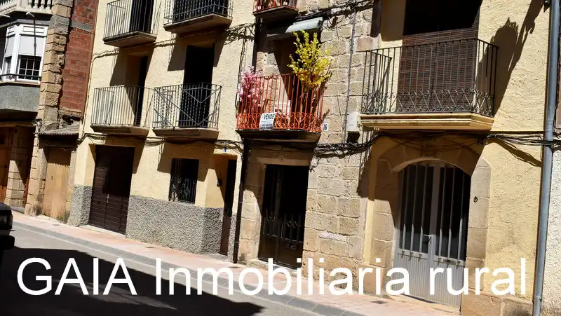 Vista exterior de Casa adosada en venda en Maella