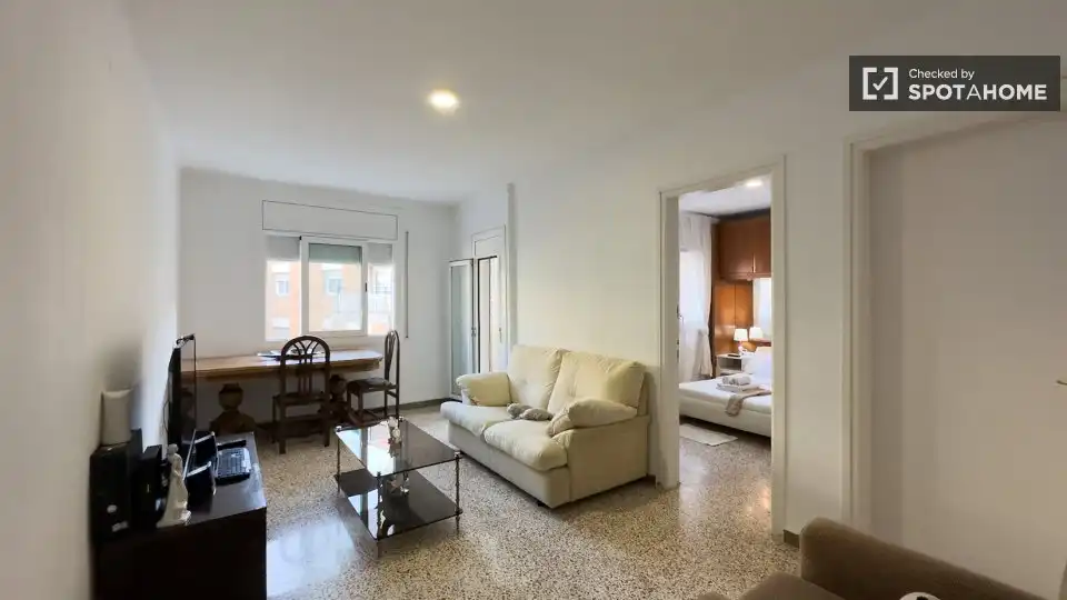 Sala d'estar de Pis de lloguer en Barcelona amb Aire condicionat, Calefacció i Moblat