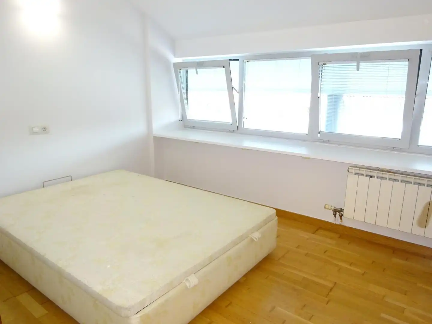 Habitación de Piso en venta en Ames con Calefacción y Amueblado