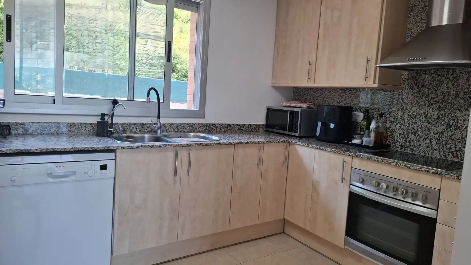 Cocina de Casa o chalet en venta en Vallirana, Barcelona