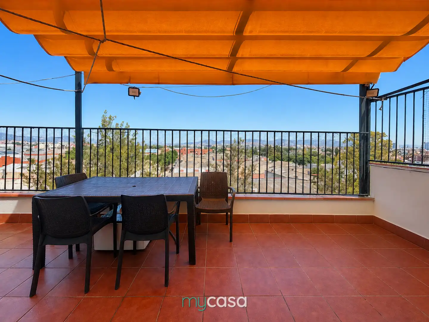 Terrasse von Dachboden zum Verkauf in El Prat de Llobregat mit Klimaanlage, Heizung und Parkett