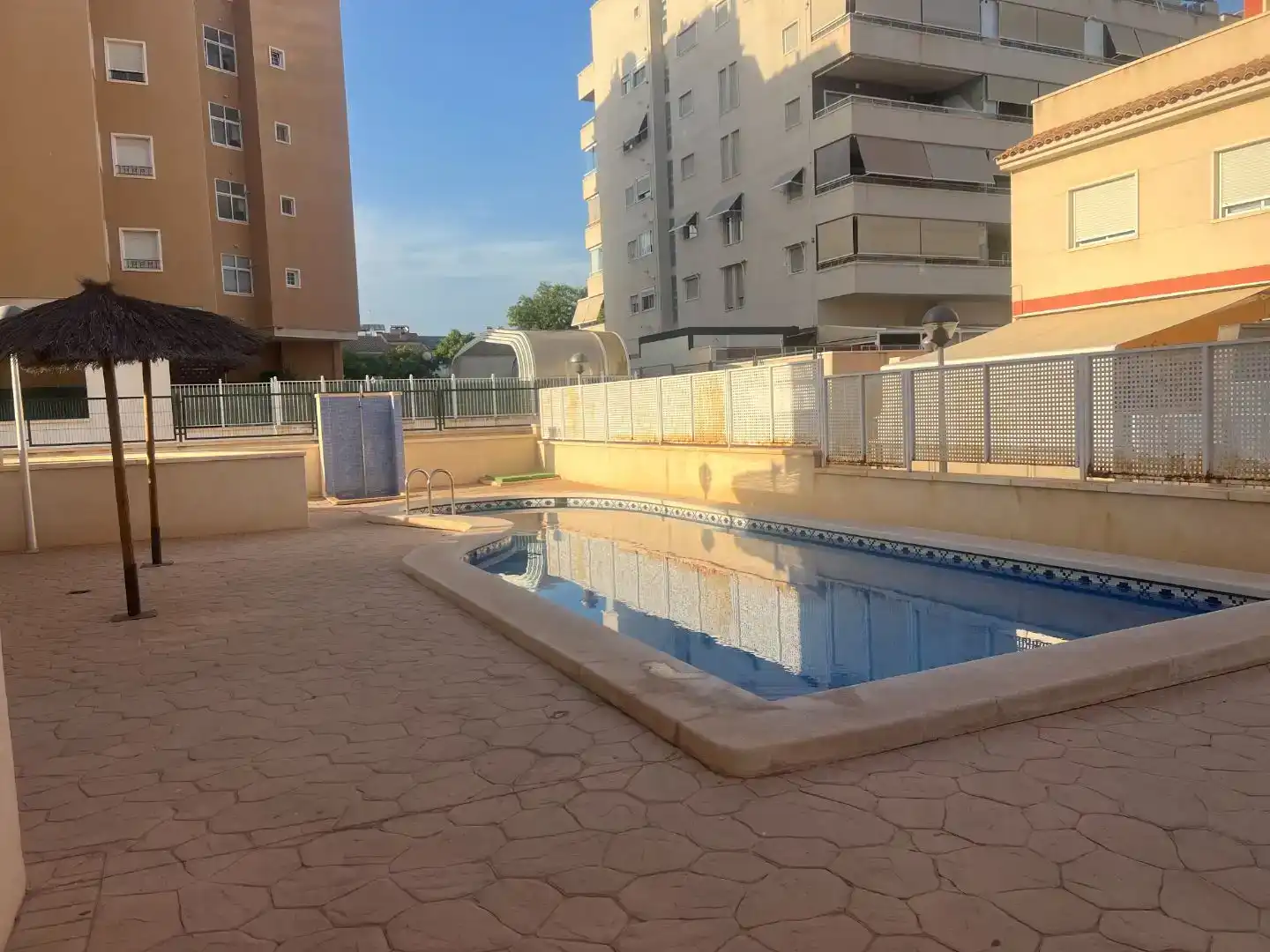 Piscina de Pis en venda en Elche / Elx amb Aire condicionat, Jardí privat i Parquet
