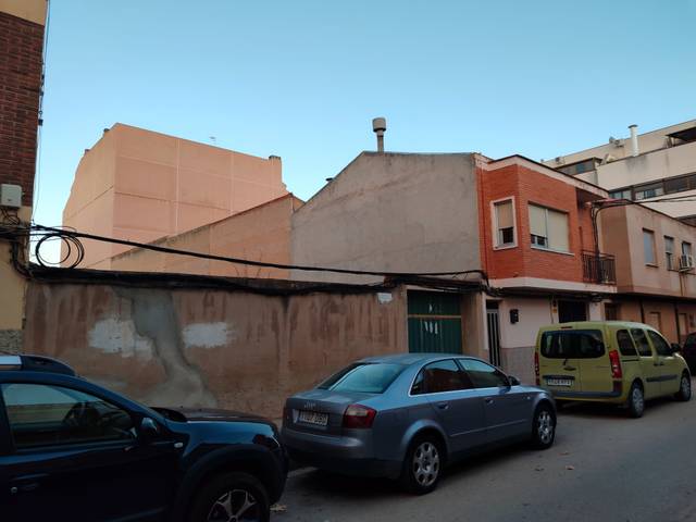 Terreno residencial en Venta en Travesía San Crispín, 33 en Almansa