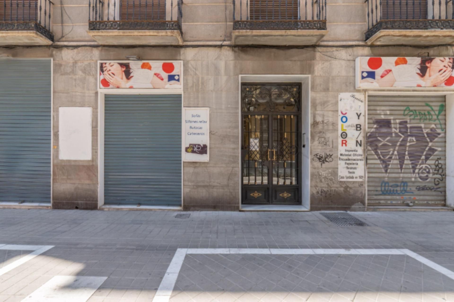 Exterior view of Flat for sale in  Granada Capital  with Balcony