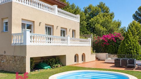 Casa a 4 vientos en Calella  Espacio, confort y naturaleza