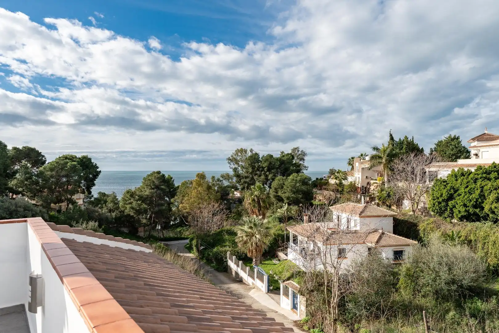 Vista exterior de Casa o chalet en venta en Vélez-Málaga con Piscina comunitaria