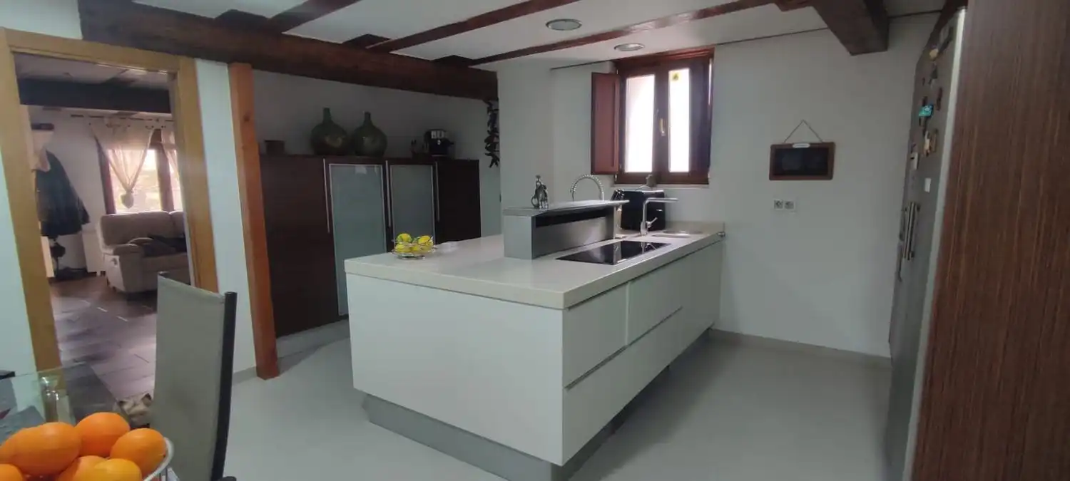 Maison mitoyenne avec terrasse à vendre à Barrio Ontón, imagen 4