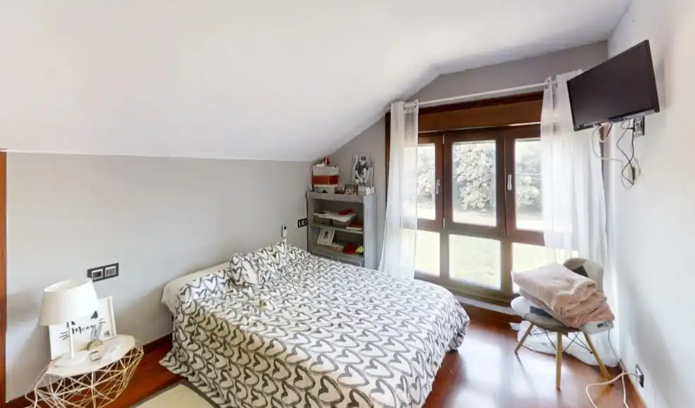 Bedroom of Houses for sale in Abegondo  with Heating, Private garden and Parquet flooring