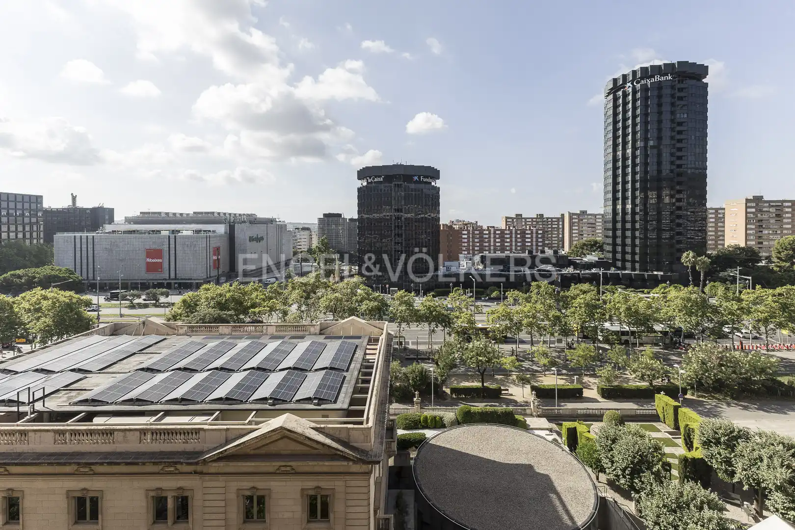 Exterior view of Flat for sale in Barcelona  with Air Conditioner, Heating and Private garden
