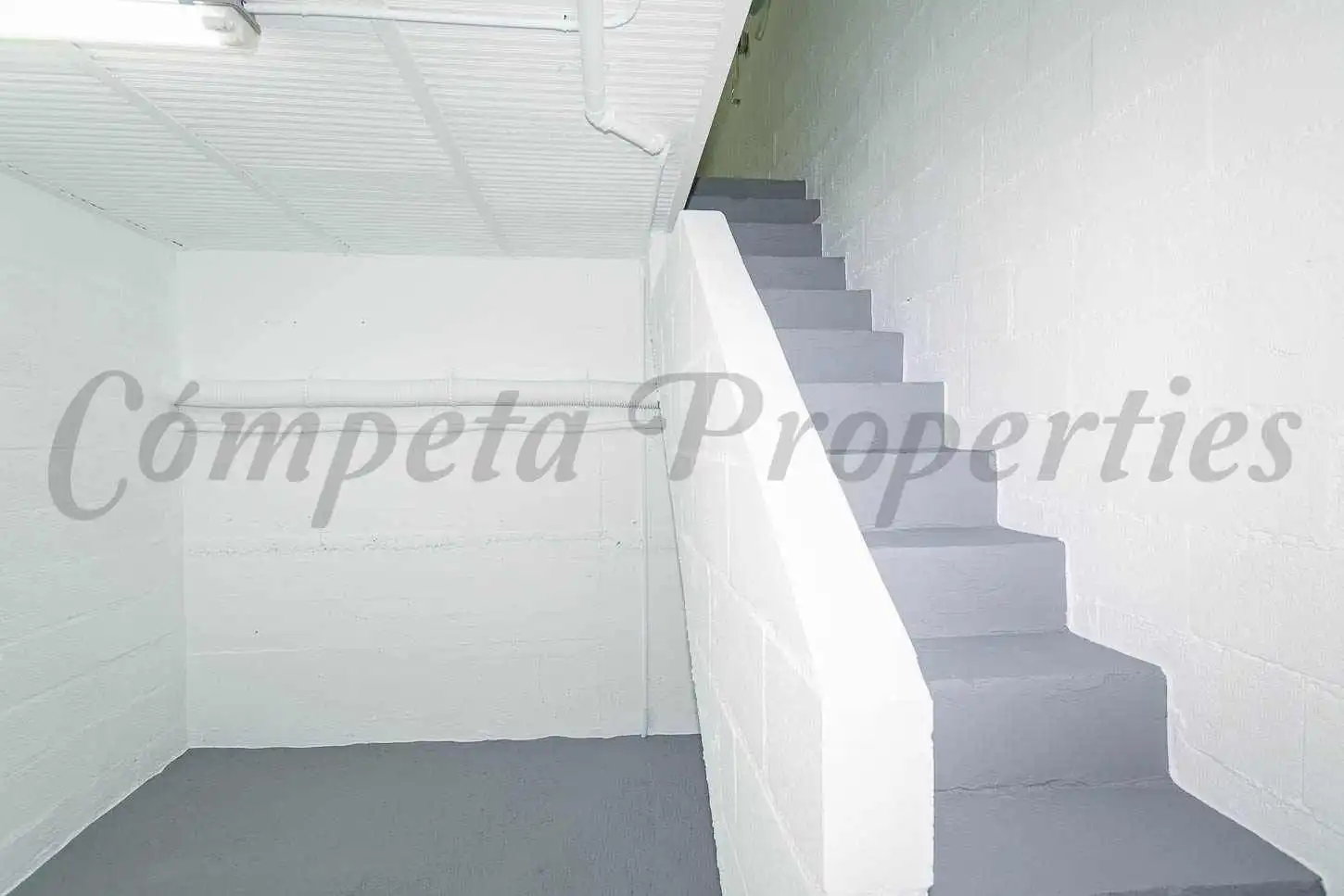 Garaje en venta en Nerja