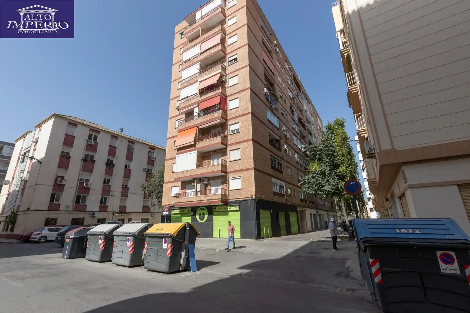 Vista exterior de Piso en venta en Granada