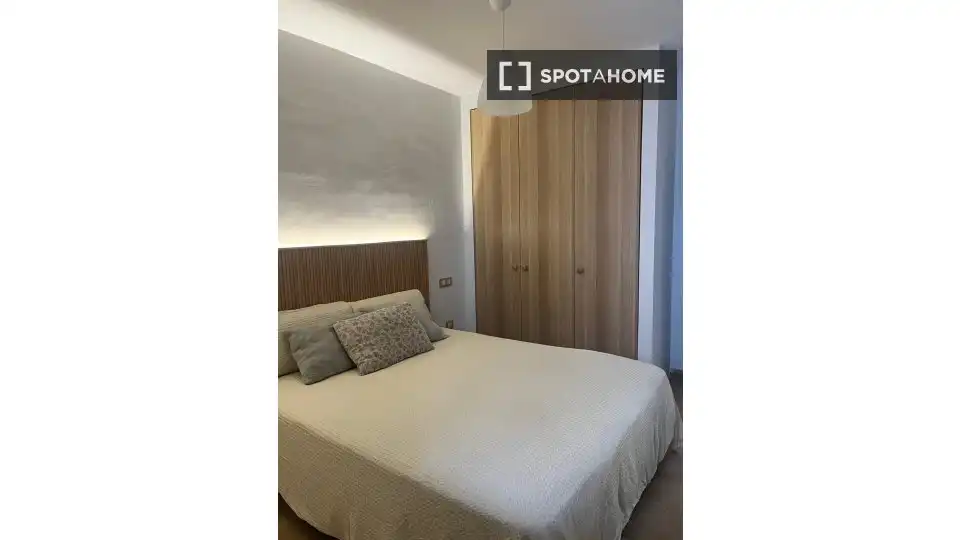 Bedroom of Flat for share in Centro