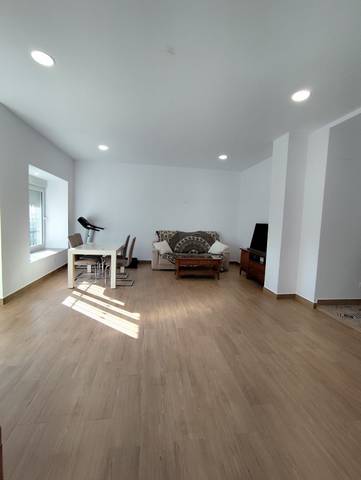 Local comercial en Alquiler en La Granja - La Colina - Los Pastores