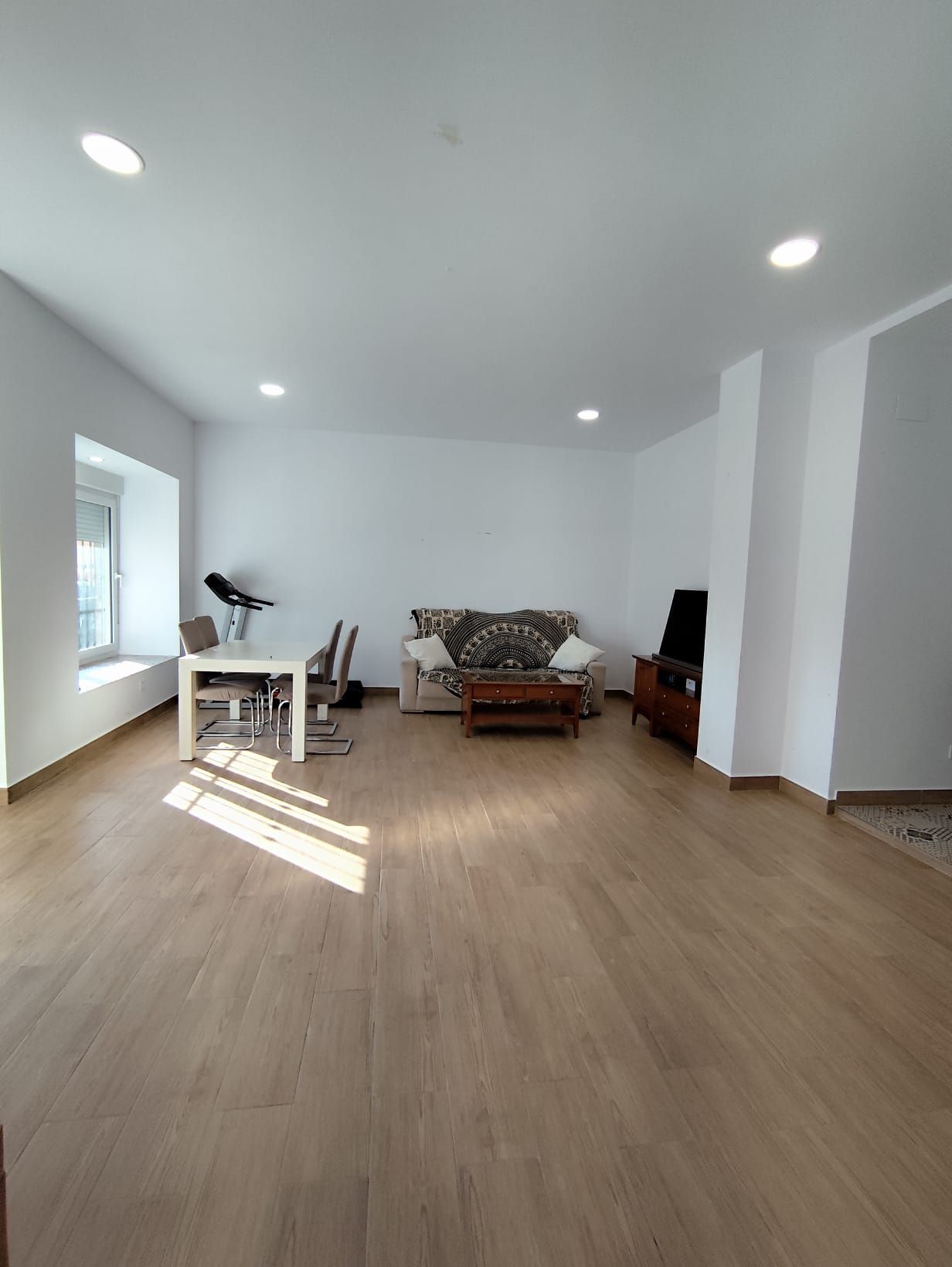 Sala d'estar de Local de lloguer en Algeciras
