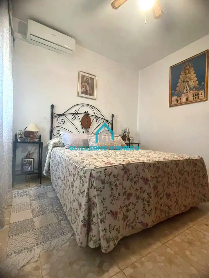 Schlafzimmer von Wohnung zum Verkauf in La Puebla del Río mit Klimaanlage und Terrasse