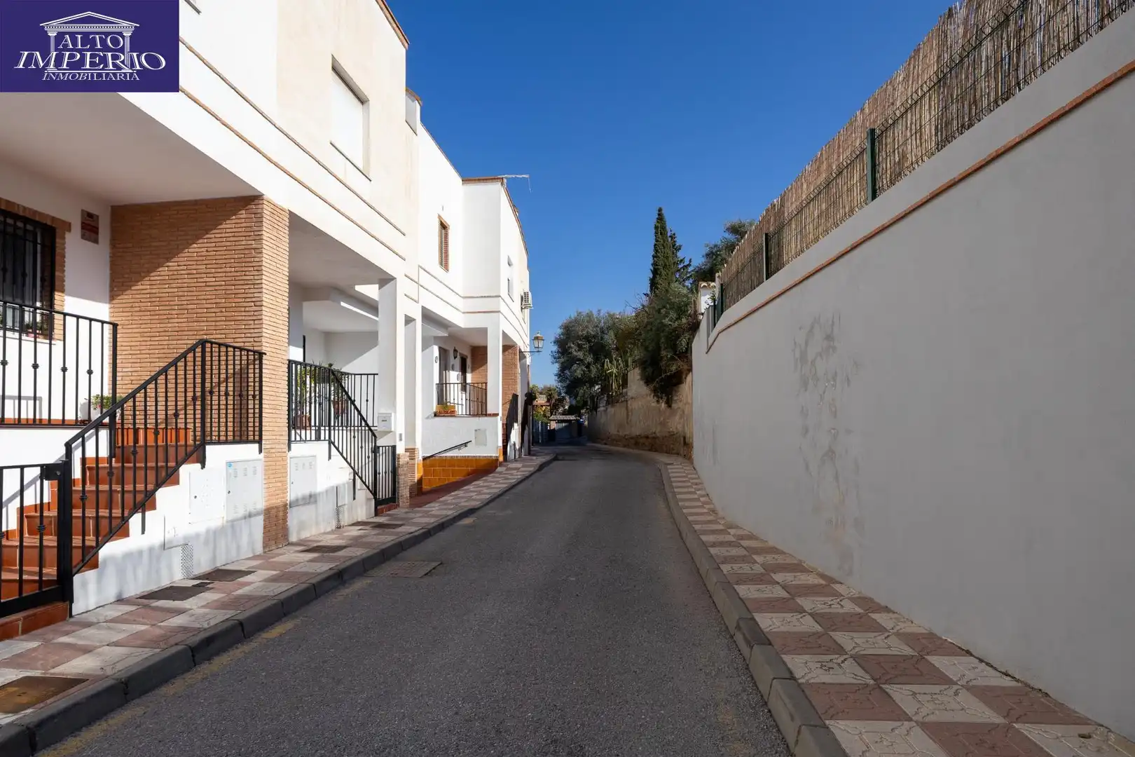 Casa amb terrassa en venda a La Zubia Ciudad, imagen 2