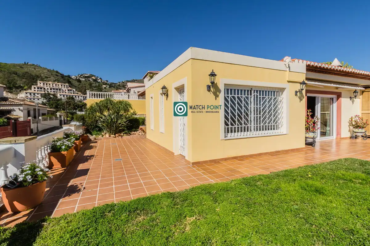Vista exterior de Casa o xalet en venda en Almuñécar