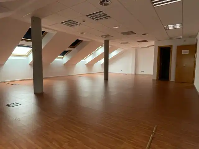 Bureau avec ascenseur à louer à Calle Río Danubio 1, imagen 8
