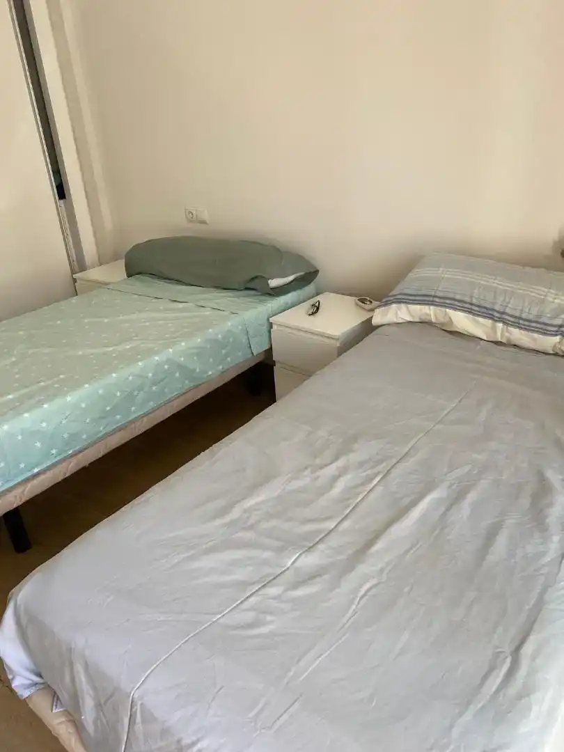 Dormitori de Pis per a compartir en La Manga del Mar Menor