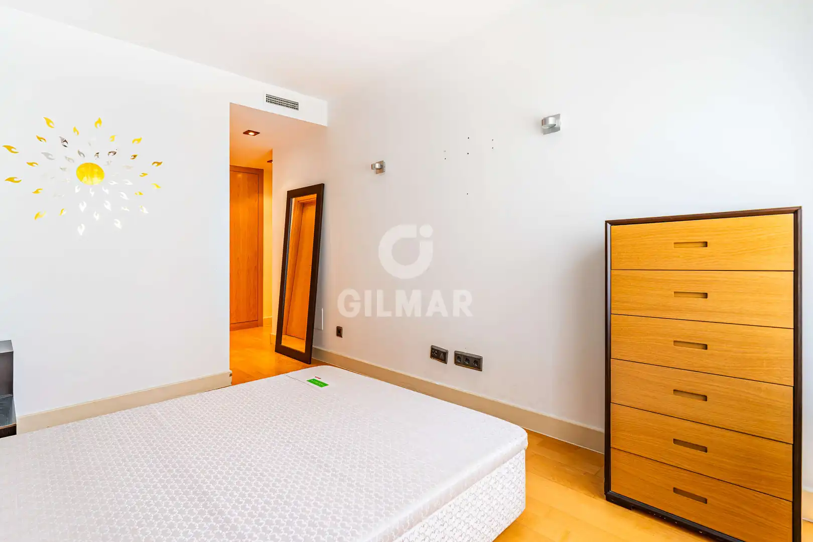 Bedroom of Flat for sale in Madrid  with Heating, Private garden and Storage room