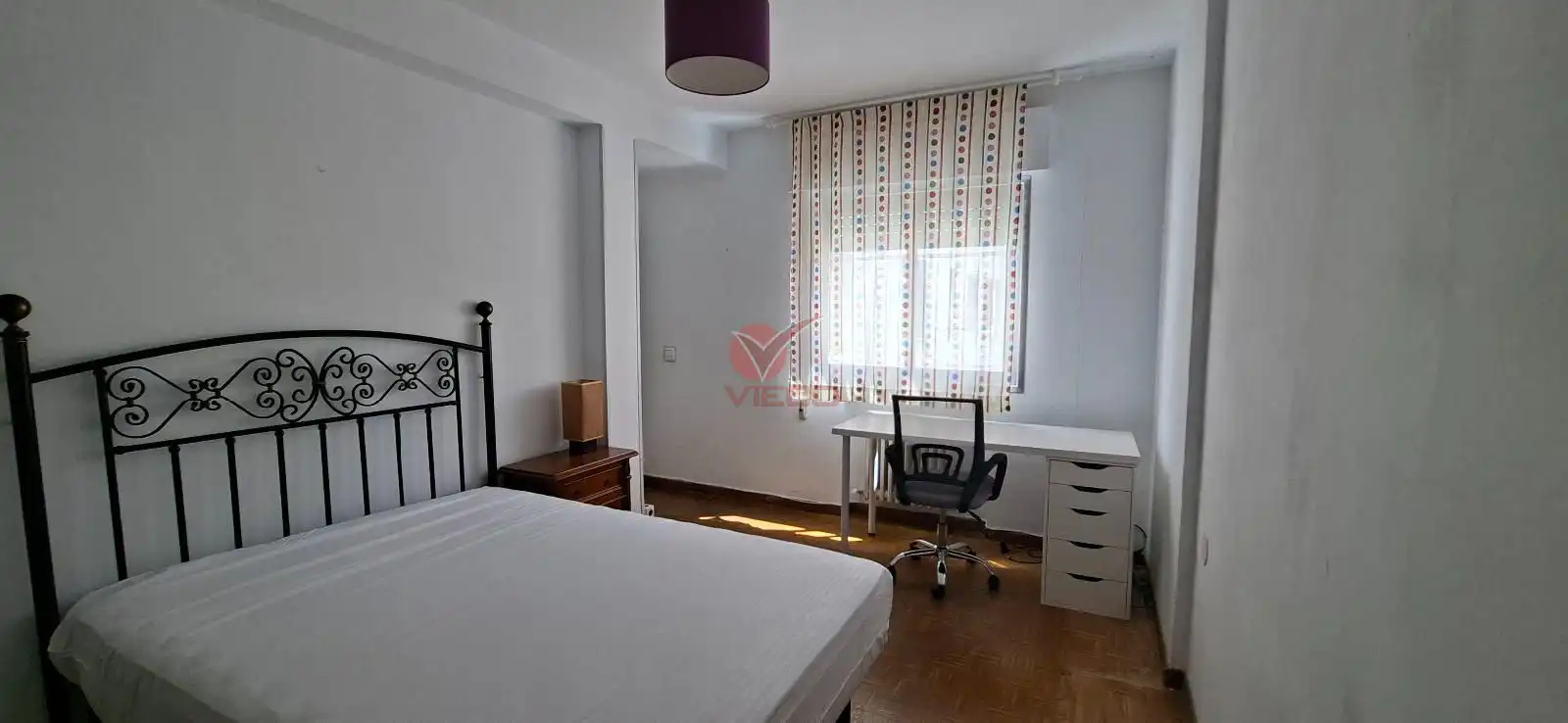 Schlafzimmer von Wohnung zur Miete in Cuenca mit Heizung und Möbliert