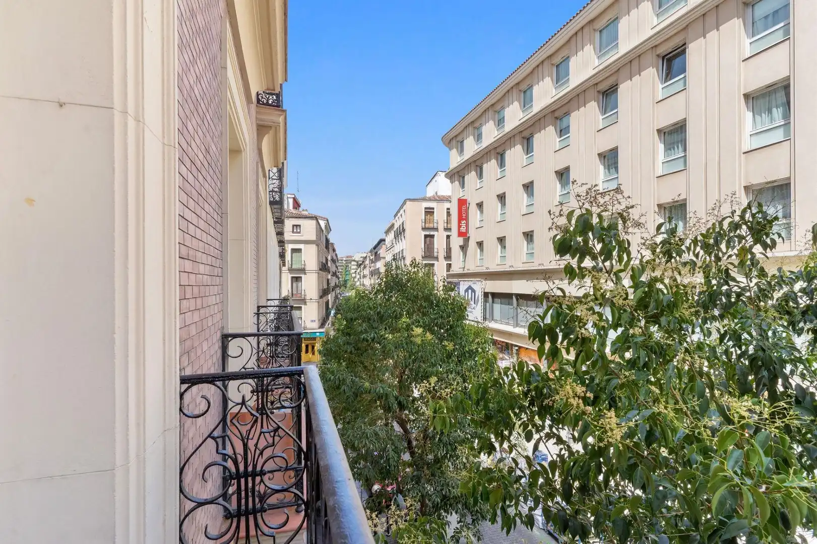 Vista exterior de Piso en venta en Madrid con Aire acondicionado y Calefacción