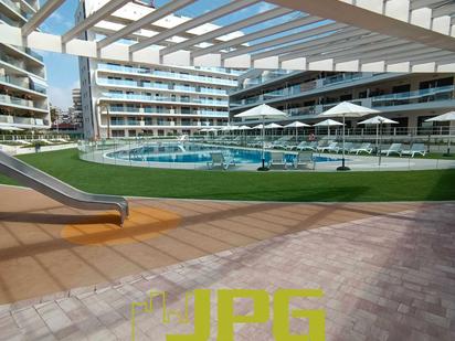 Swimming pool of Flat for sale in Alicante / Alacant  with Air Conditioner, Heating and Private garden