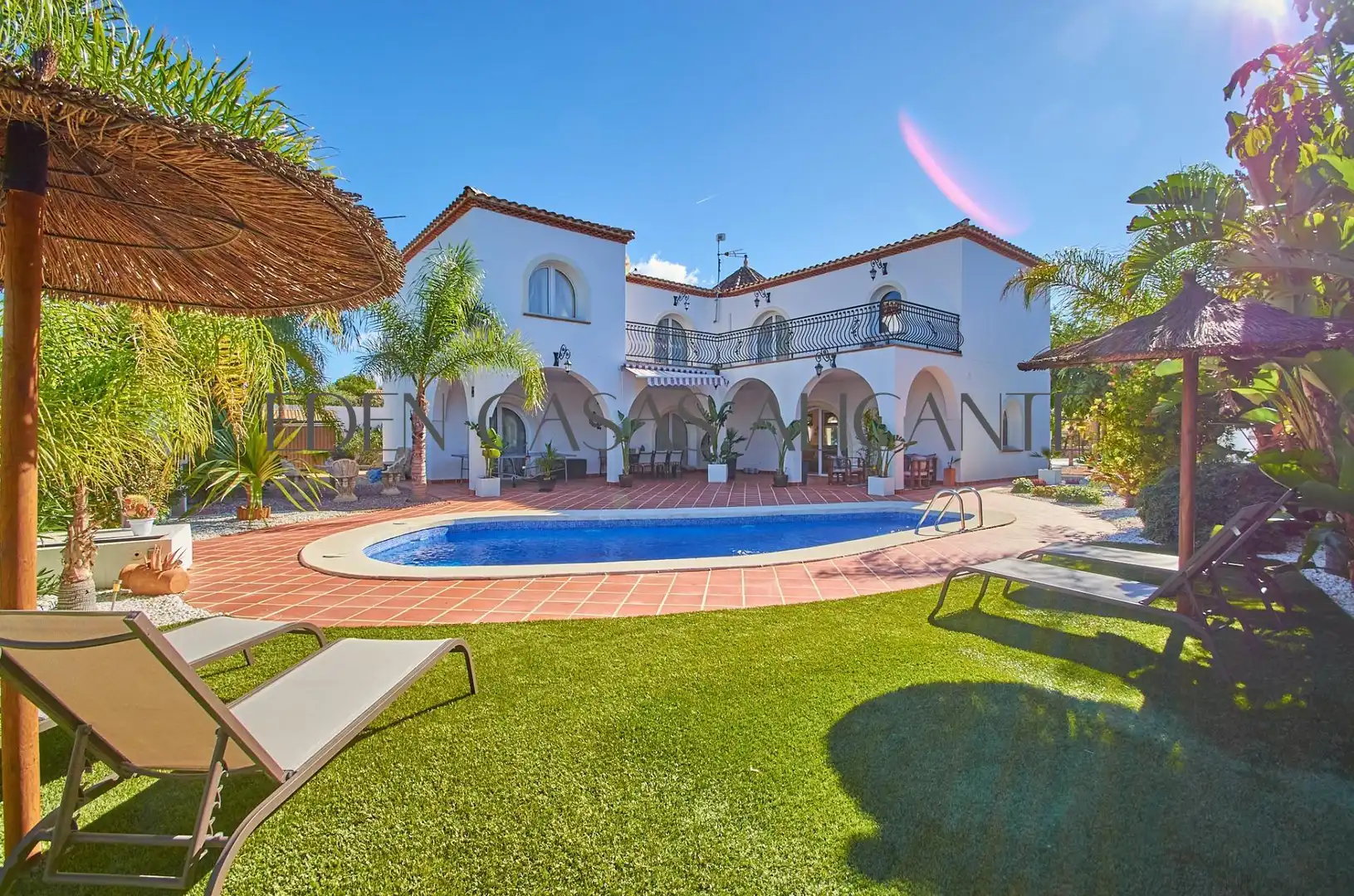 Detached house with pool for sale in Calle Carrasqueta, imagen 3
