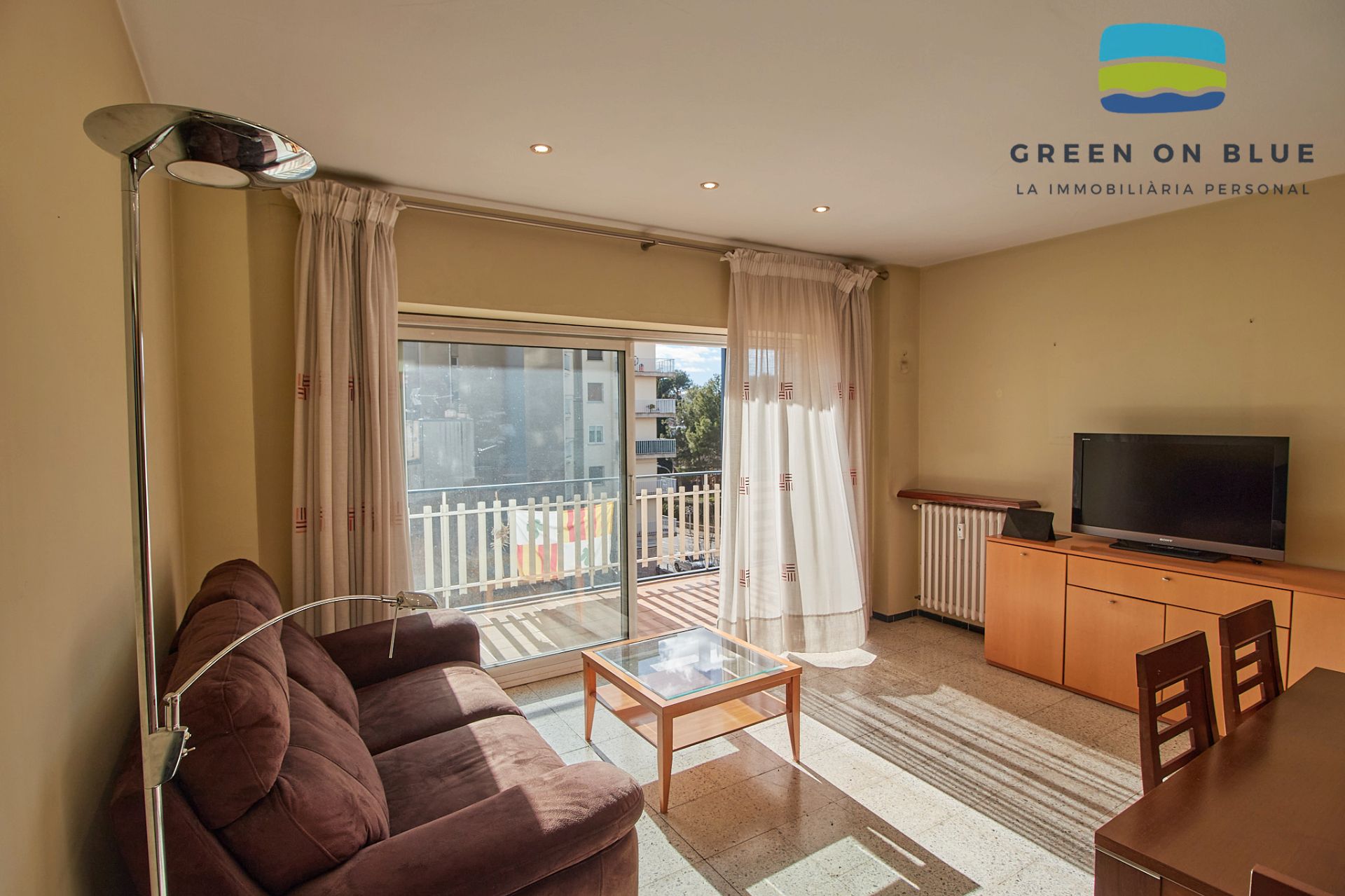 Bedroom of Flat for sale in Figueres  with Air Conditioner, Balcony and Alarm