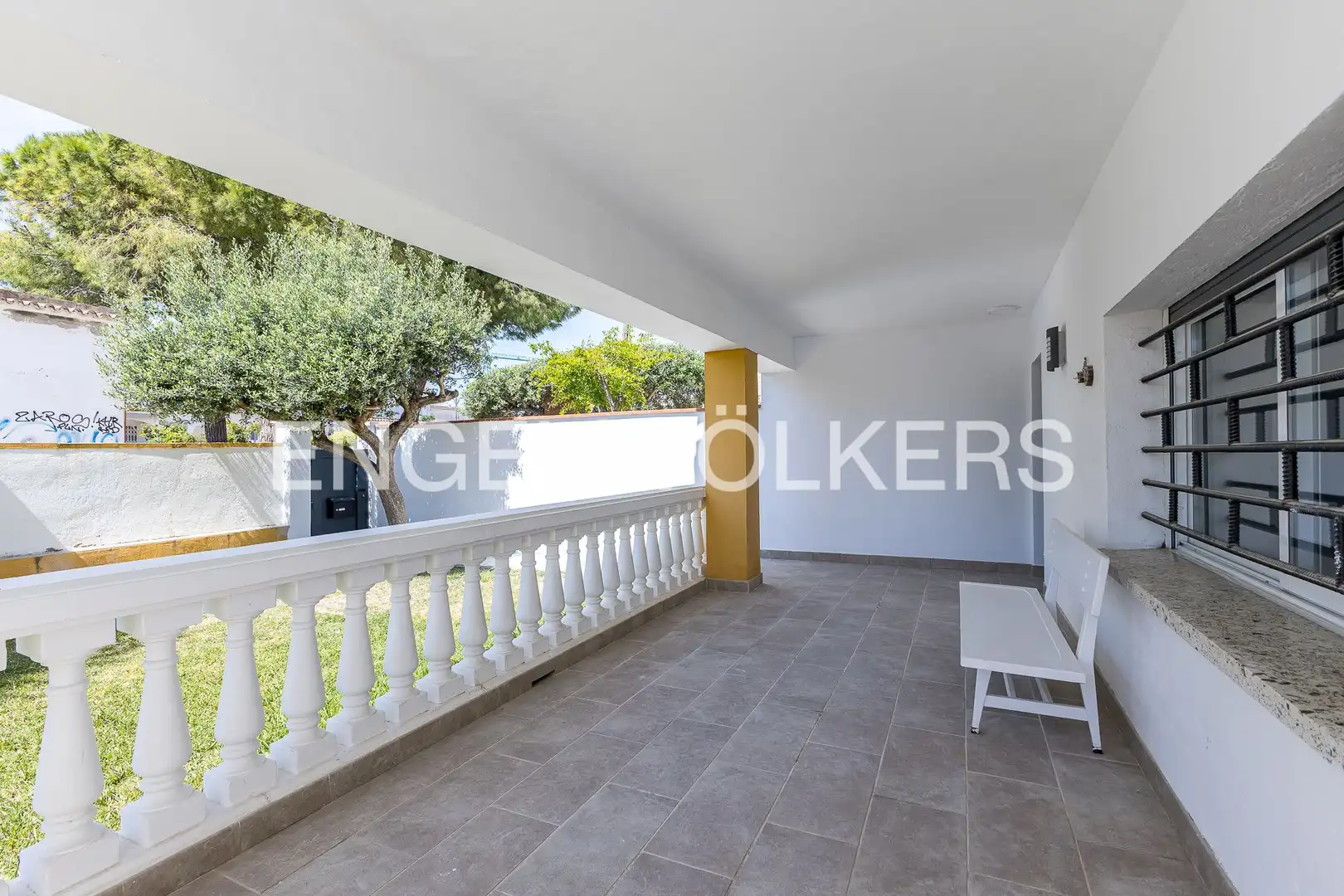 Terrassa de Casa adosada en venda en Cubelles amb Aire condicionat, Calefacció i Jardí privat