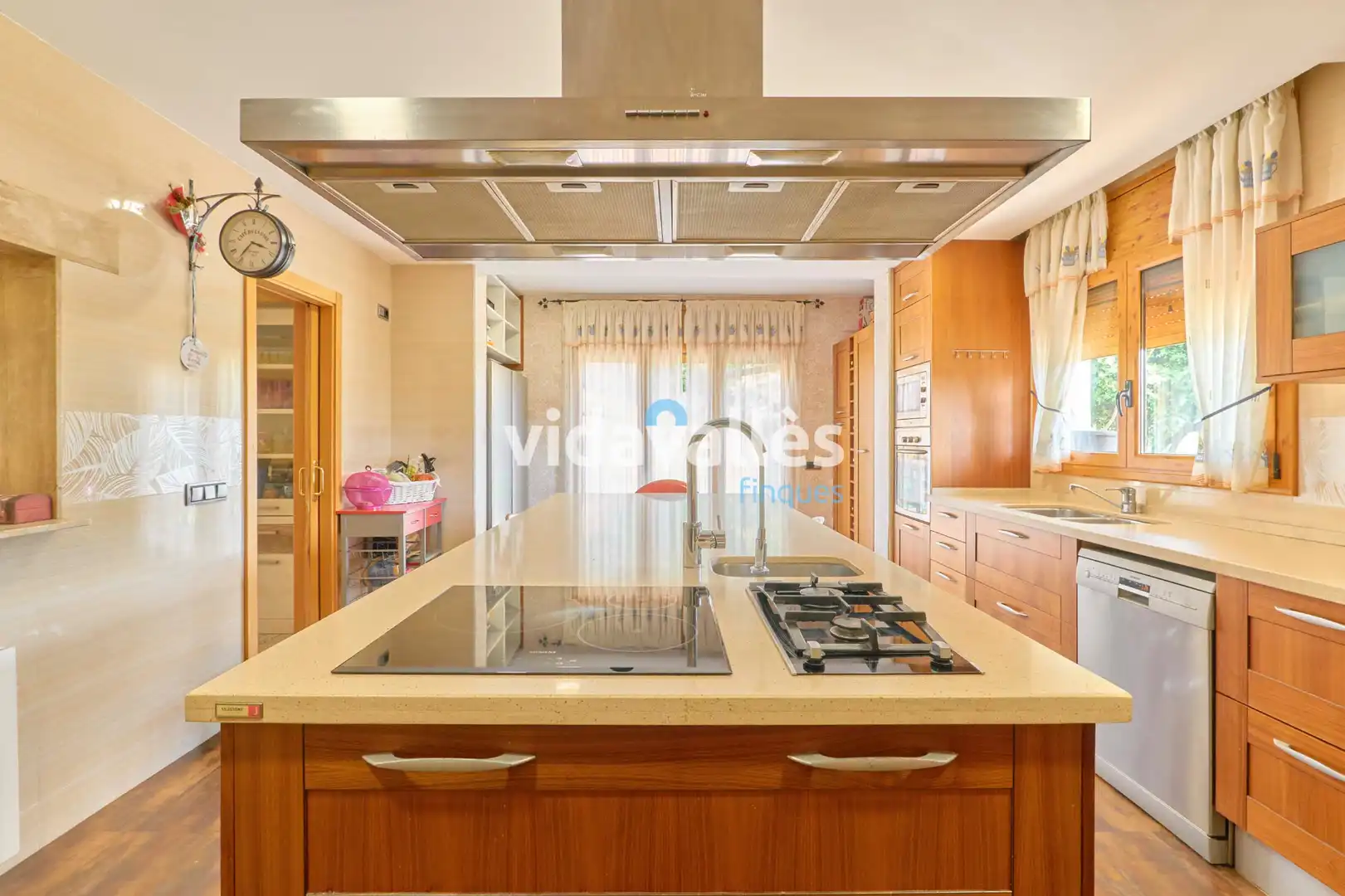 Cocina de Casa o chalet en venta en Sant Celoni con Aire acondicionado, Calefacción y Jardín privado