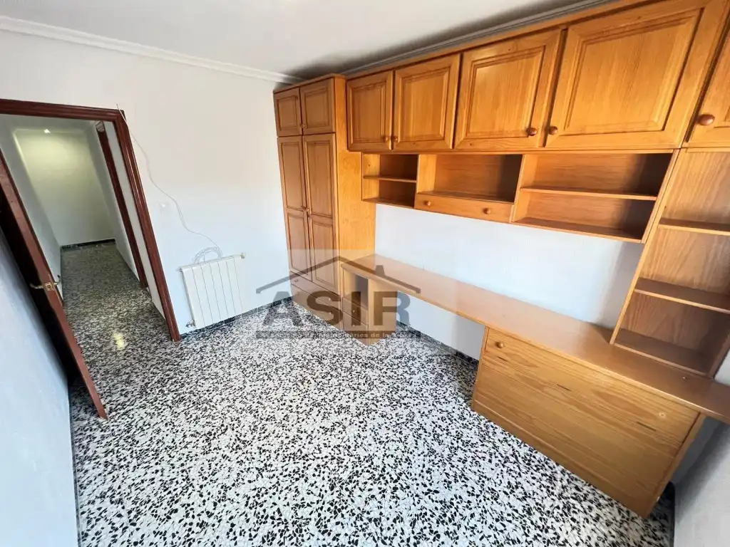 Flat for rent in Calle Doctor Ferran, Albuixarres