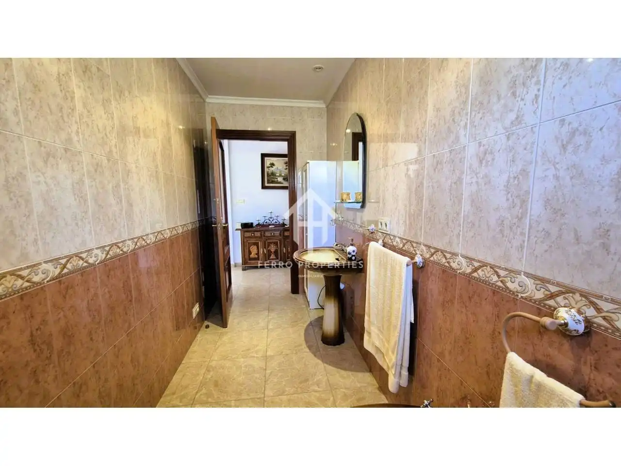 Bany de Casa o xalet en venda en Algarinejo amb Jardí privat, Terrassa i Moblat