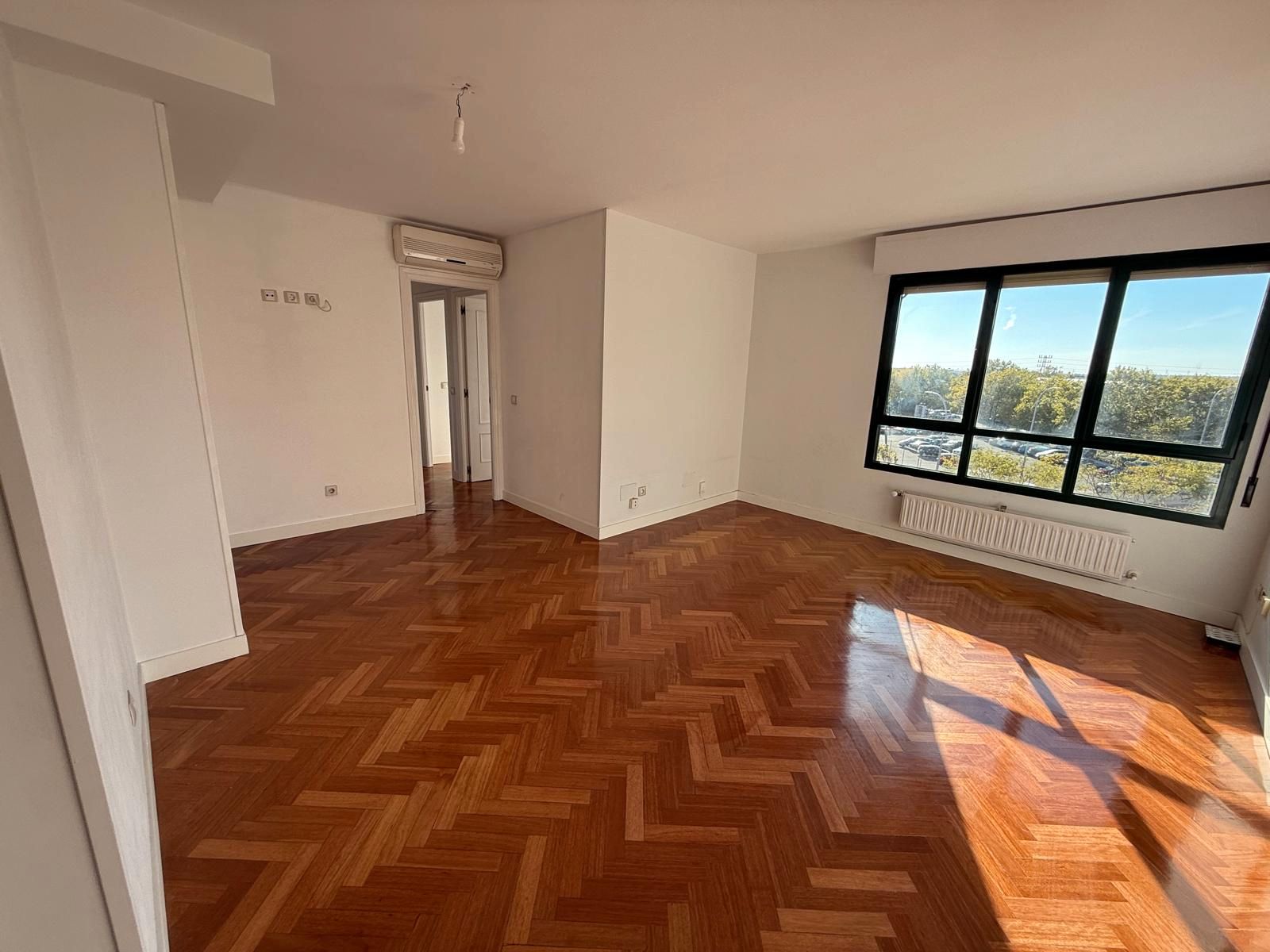 Dormitori de Pis en venda en Móstoles amb Aire condicionat, Calefacció i Parquet