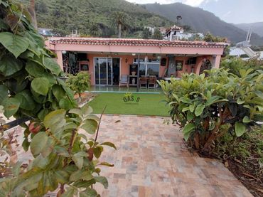 Casa amb piscina en venda a Las Cuevas - Los Gómez
