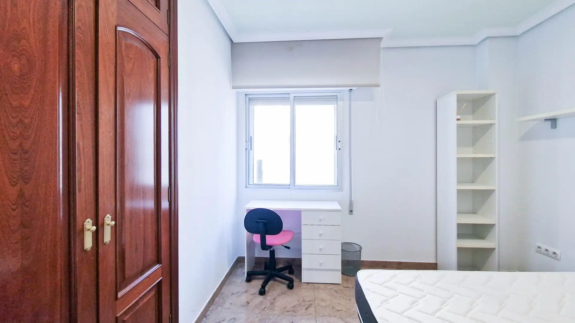 Bedroom of Flat for rent in Badajoz