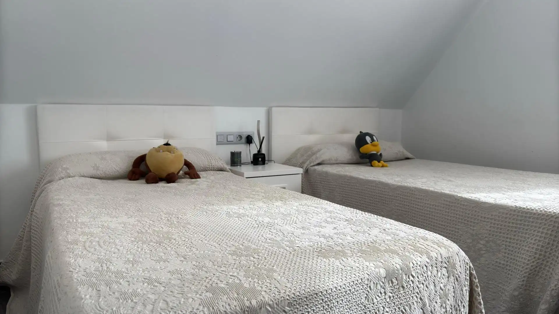 Habitación de Casa o chalet en venta en Sant Joan d'Alacant con Aire acondicionado, Calefacción y Jardín privado
