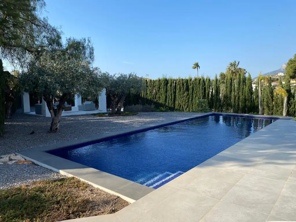 Piscina de Casa o chalet en venta en Calpe / Calp con Aire acondicionado, Calefacción y Jardín privado