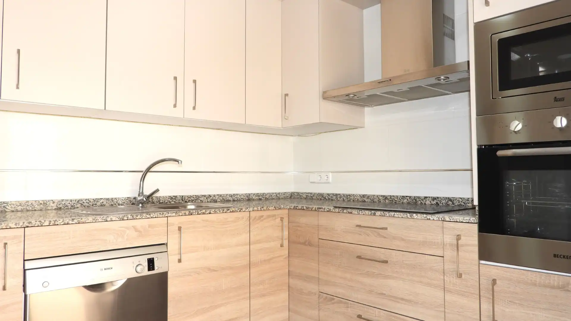 Cocina de Casa o chalet en venta en La Manga del Mar Menor con Calefacción, Terraza y Amueblado