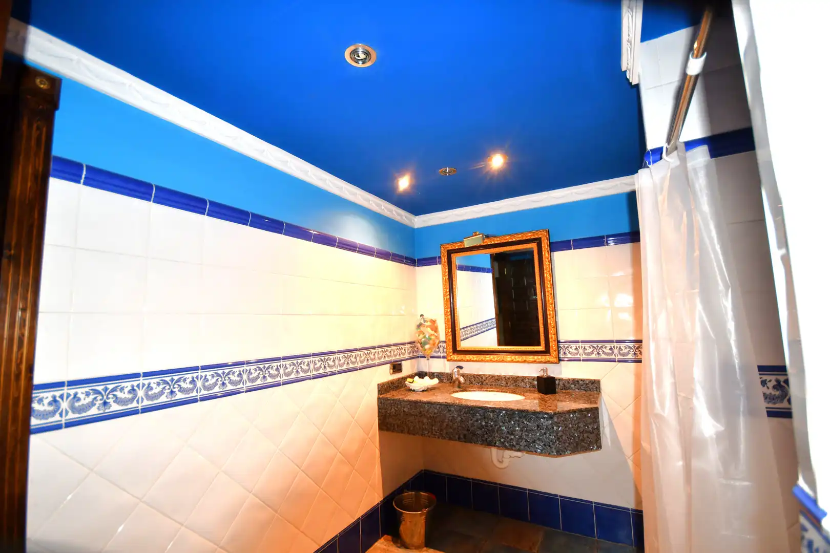 Bathroom of Houses for sale in Lardero  with Air Conditioner, Heating and Private garden