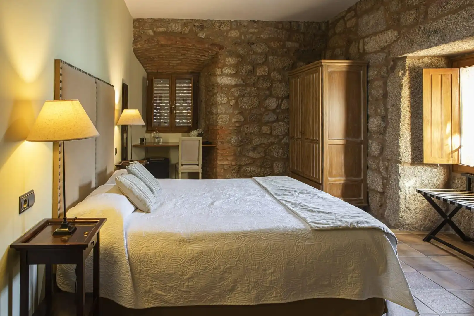 Schlafzimmer von Gebäude zum Verkauf in San Martín de Trevejo