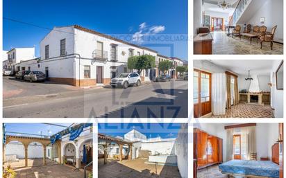 Exterior view of Single-family semi-detached for sale in Olivares  with Terrace and Swimming Pool