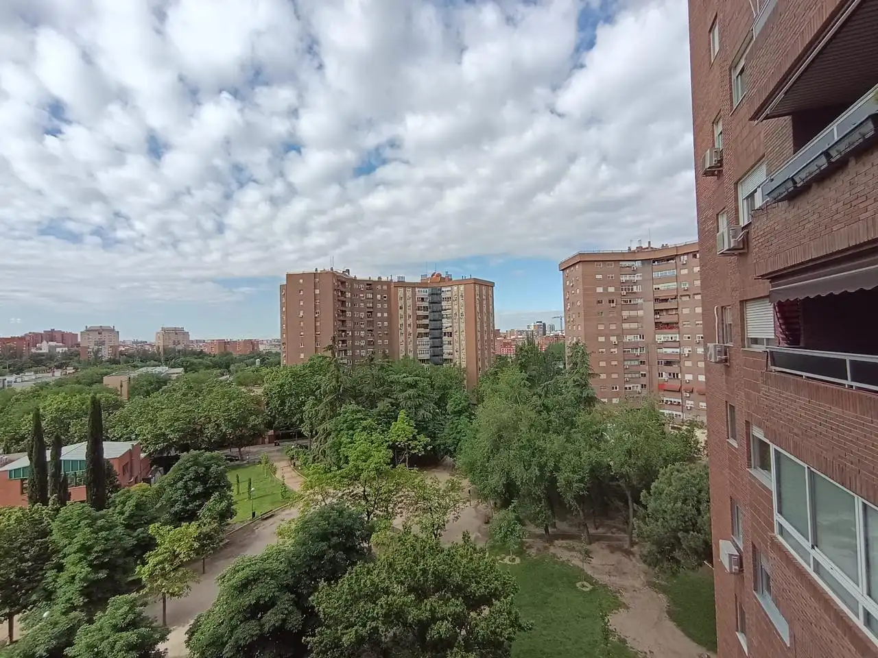Vista exterior de Piso en venta en Madrid con Aire acondicionado, Calefacción y Jardín privado