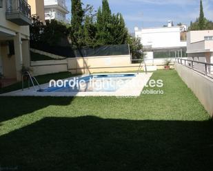 Swimming pool of Flat for sale in Rincón de la Victoria  with Terrace and Swimming Pool