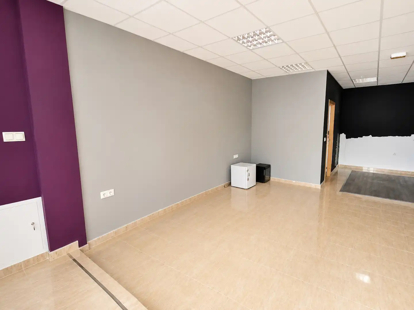 Local comercial en alquiler en Calle Canalejas, imagen 5