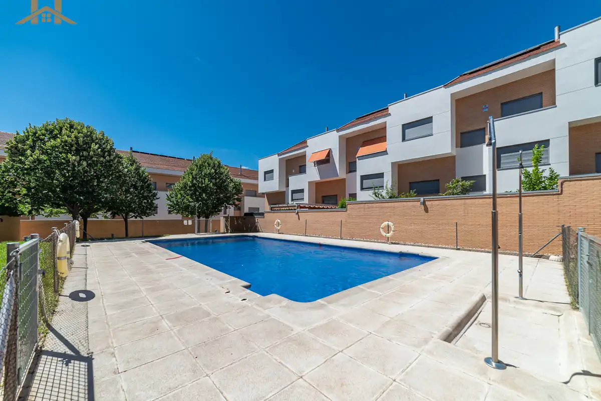 Piscina de Pis en venda en Arroyomolinos (Madrid) amb Aire condicionat, Calefacció i Terrassa
