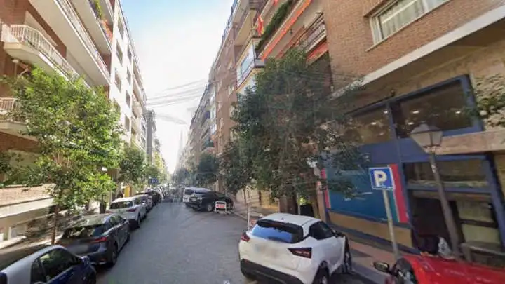 Exterior view of Office for sale in Madrid  with Air Conditioner, Heating and Internet