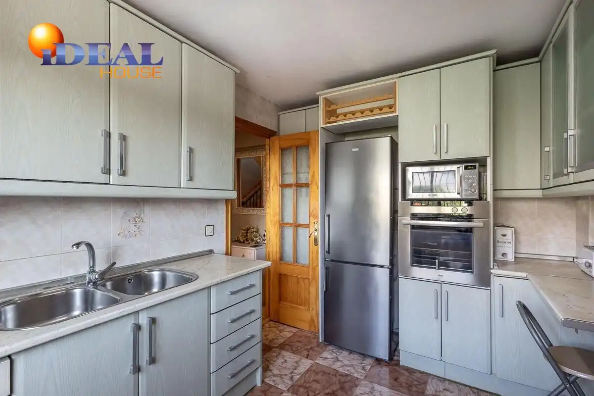 Casa o xalet en venda a Gójar